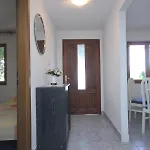 דירה With Parking Space - 8448 וויס