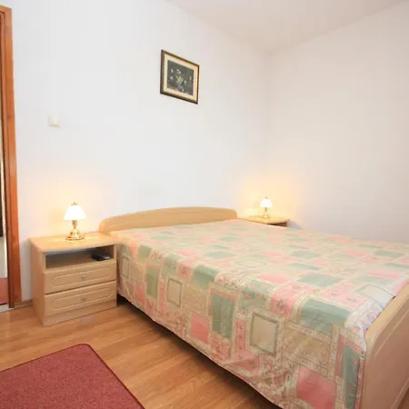 Apartment With A Parking Space - 8448 Vis